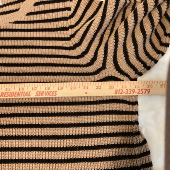 LOFT Plus Women’s Striped Sweater, Size 24/26 - Picture 6 of 7